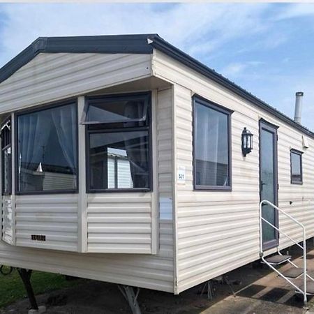 The Winchester Golden Gate Towyn Kinmel Bay Экстерьер фото
