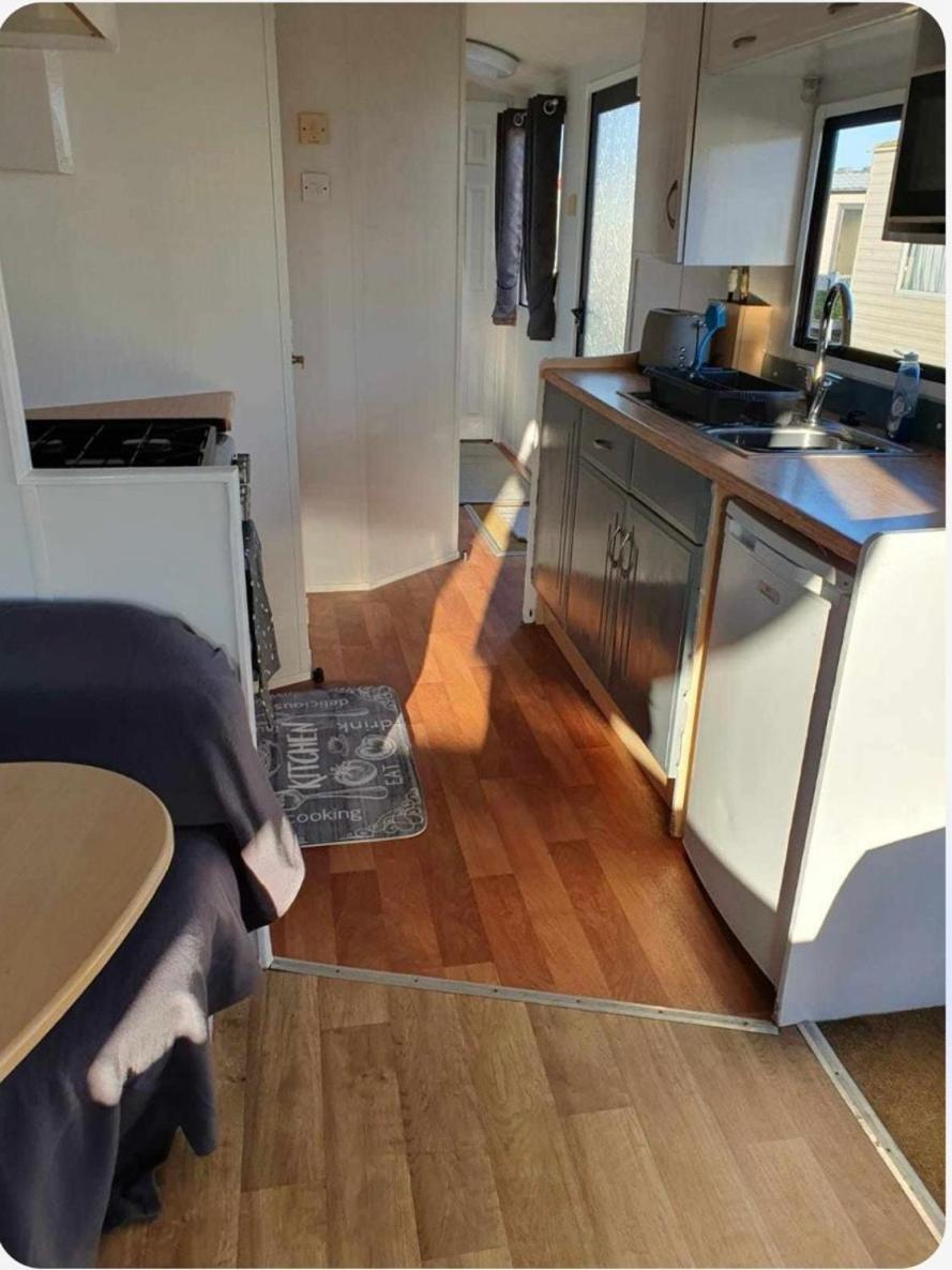 The Winchester Golden Gate Towyn Kinmel Bay Экстерьер фото